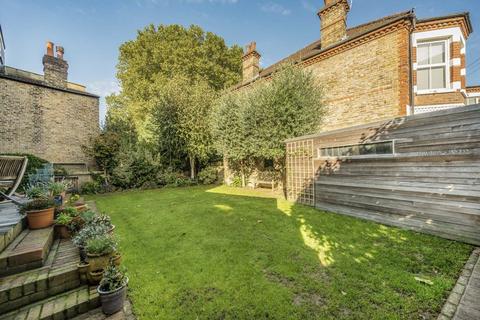 39 Fawe Park Road, London, SW15 2EB