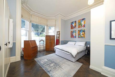 1 bedroom flat for sale, West Hill, London SW15