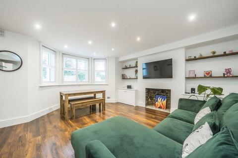 2 bedroom flat for sale, Schubert Road, London SW15