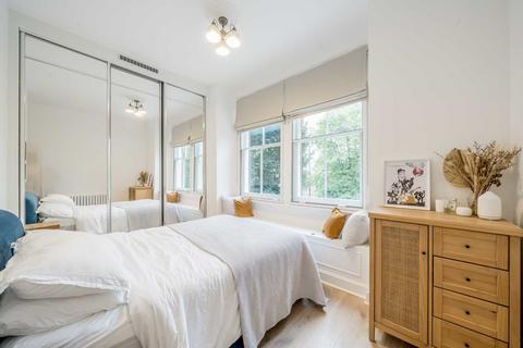 2 bedroom flat for sale, West Hill, London SW15