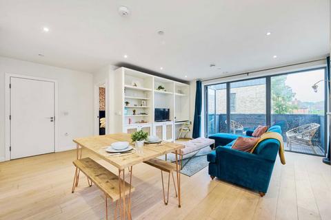 1 bedroom flat for sale, Beatrice Place, London SW19