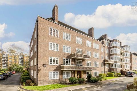 3 bedroom flat for sale, Putney Heath, London SW15