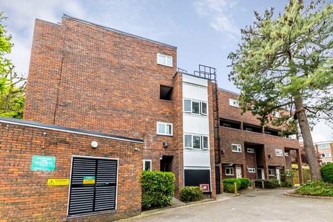 1 bedroom flat to rent, Littlecombe Close, London SW15