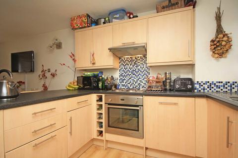 1 bedroom flat to rent, Littlecombe Close, London SW15