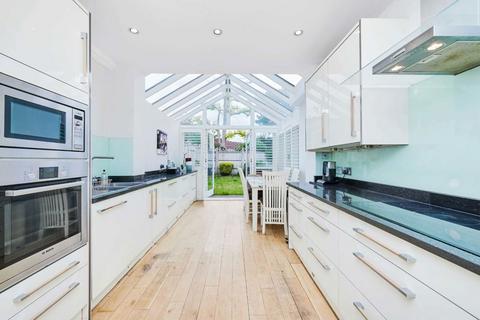 4 bedroom house to rent, Sispara Gardens, London SW18