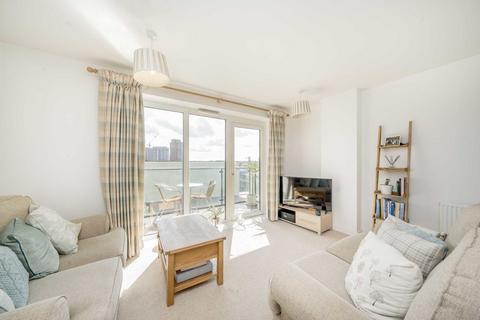 2 bedroom flat for sale, Enterprise Way, London SW18