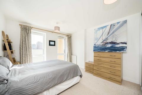 2 bedroom flat for sale, Enterprise Way, London SW18