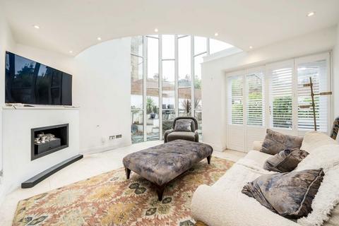 5 bedroom house to rent, Amerland Road, London SW18