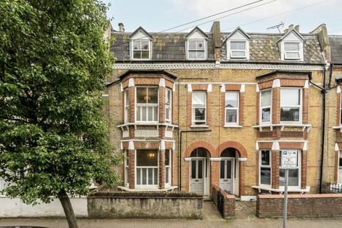 2 bedroom flat for sale, Norroy Road, London SW15