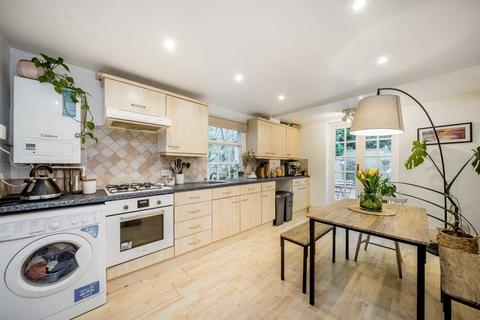 2 bedroom flat for sale, Norroy Road, London SW15