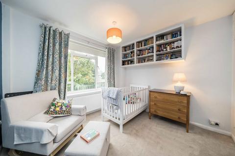 3 bedroom flat for sale, St. John's Avenue, London SW15