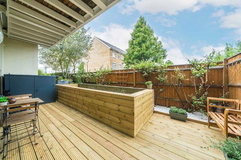 1 bedroom flat for sale, Woodman Mews, Kew TW9