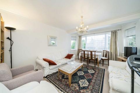 2 bedroom flat for sale, Sheen Court, Richmond TW10