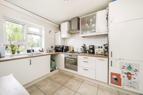 2 bedroom flat for sale, Sheen Road, Richmond TW9