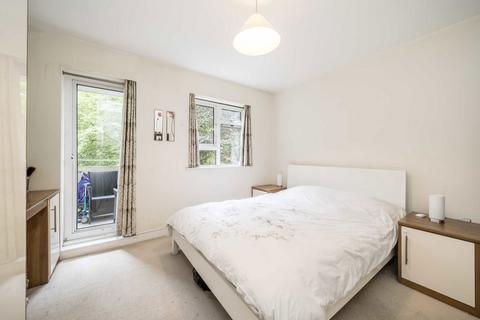 2 bedroom flat for sale, Sheen Road, Richmond TW9