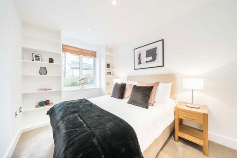 3 bedroom flat for sale, Strand Drive, Kew TW9