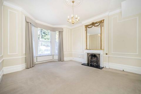 2 bedroom flat for sale, Kew Road, Kew TW9