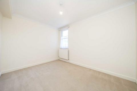 2 bedroom flat for sale, Kew Road, Kew TW9