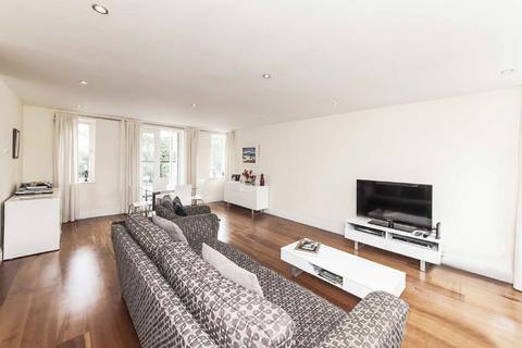 3 bedroom flat for sale, Strand Drive, Kew TW9