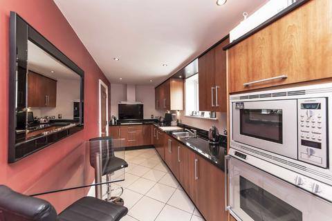 3 bedroom flat for sale, Strand Drive, Kew TW9