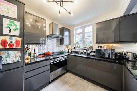 4 bedroom house for sale, Eastbourne Gardens, London SW14