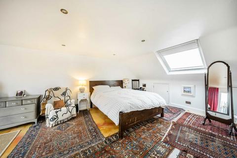 4 bedroom house for sale, Eastbourne Gardens, London SW14