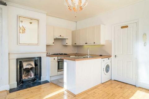 1 bedroom flat for sale, Sheen Road, Richmond TW9