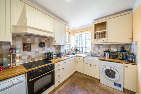 3 bedroom flat for sale, Friars Lane, Richmond TW9