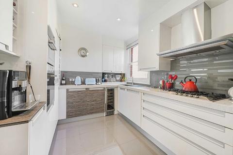 2 bedroom flat to rent, Kew Road, Richmond TW9