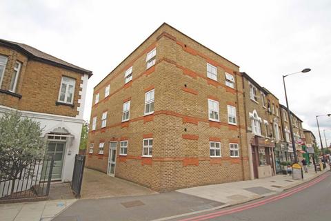 1 bedroom flat to rent, Upper Richmond Road West, London SW14