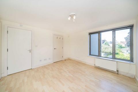 2 bedroom flat for sale, Hanson Close, London SW14