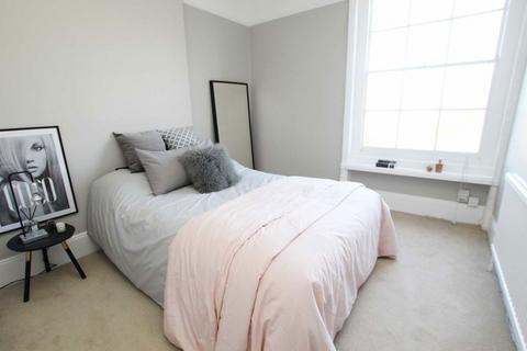 1 bedroom flat to rent, Sheen Road, Richmond TW9