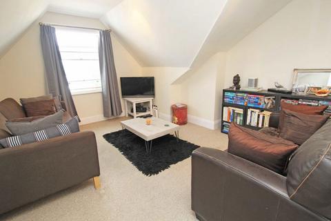 1 bedroom flat to rent, Larkfield Road, Richmond TW9