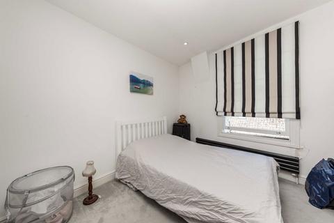 2 bedroom flat to rent, Kew Road, Kew TW9