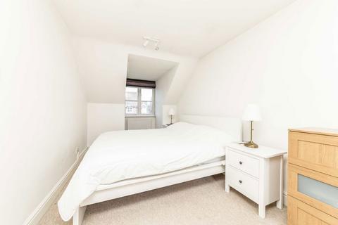 5 bedroom house to rent, Bainbridge Close, Richmond TW10