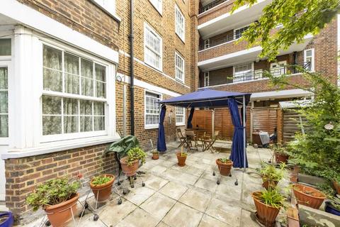 2 bedroom flat for sale, Emlyn Gardens, London W12