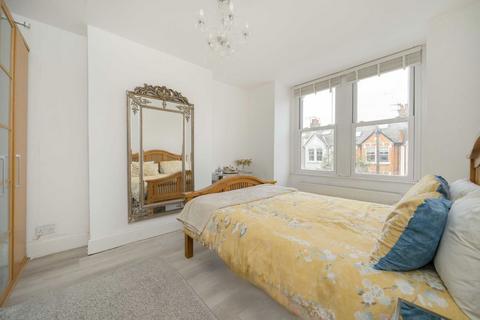 62 Adelaide Grove, London, W12 0JL