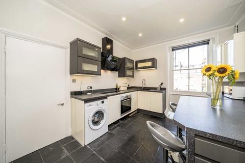 3 bedroom flat for sale, Shinfield Street, London W12