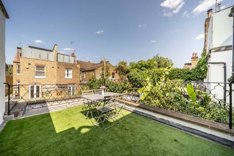 3 bedroom flat for sale, Shinfield Street, London W12