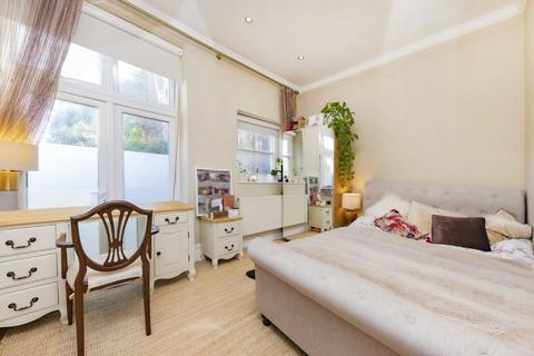 2 bedroom flat for sale, Holland Road, London W14