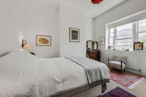 1 bedroom flat for sale, St. Stephens Avenue, London W12