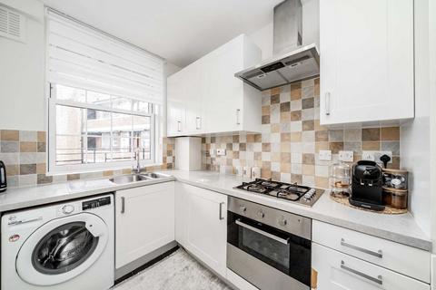 2 bedroom flat for sale, Becklow Gardens, London W12