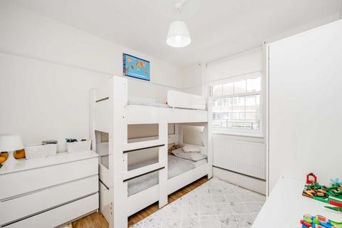 2 bedroom flat for sale, Becklow Gardens, London W12