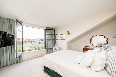 63 Aldbourne Road, London, W12 0LW