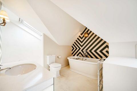 63 Aldbourne Road, London, W12 0LW
