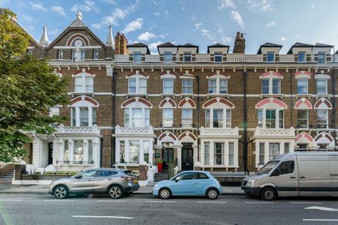 3 bedroom flat for sale, Holland Road, London W14