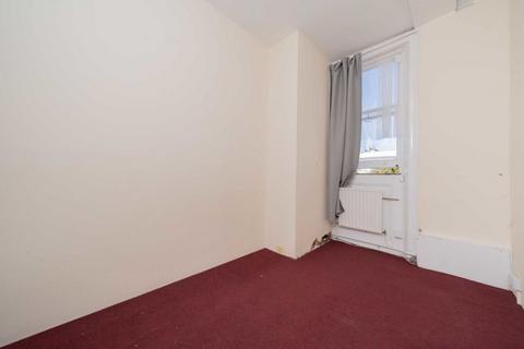 3 bedroom flat for sale, Holland Road, London W14