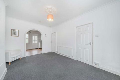 3 bedroom terraced house for sale, Wulfstan Street, London W12