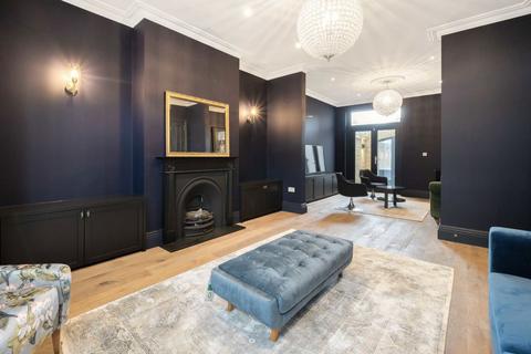 5 bedroom house for sale, Wormholt Road, London W12