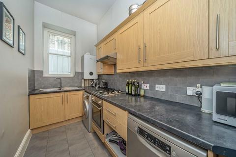 2 bedroom flat for sale, Shepherds Bush Green, London W12